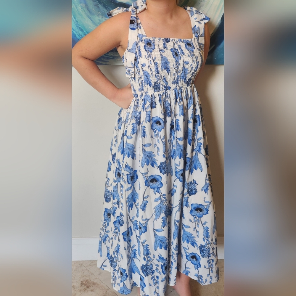 Blue Floral Sundress With Adjustable Tie Shoulders..like New!